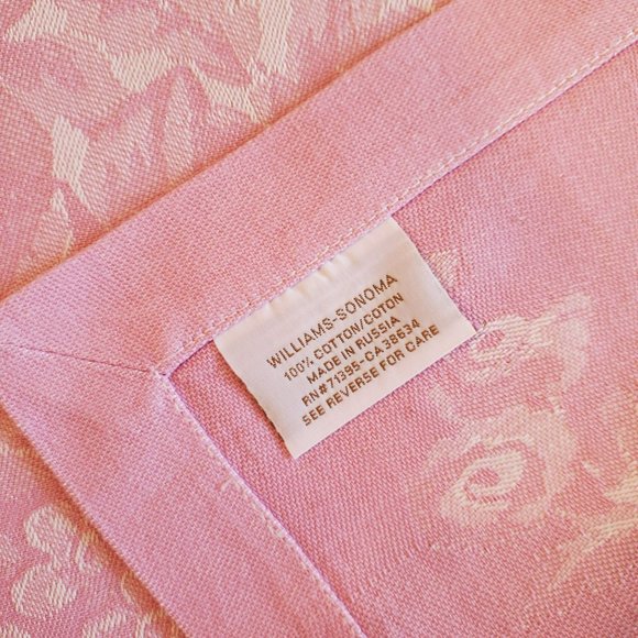 Williams Sonoma Fabric Placemats, set of 2, Pink Roses, Floral - Picture 4 of 5